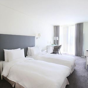 Elite Twin Room